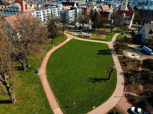 Am Rande Mautheparks zur Bürkstraße (im Bild oben) baut Villingen-Schwenningen eine neue Kindertagesstätte für fünf Gruppen. Das Projekt ...