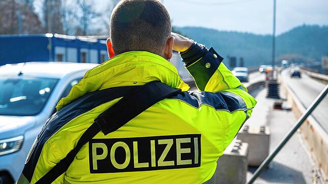 Die Kontrollen an den deutschen Landgrenzen kostet die Bundesregierung Millionen.