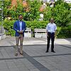 Marcel Klinge (MdB) (Zweiter von links) und Frank Bonath (rechts) informierten sich bei Wirtschaftsförderer Gunnar von der Grün (links) ...