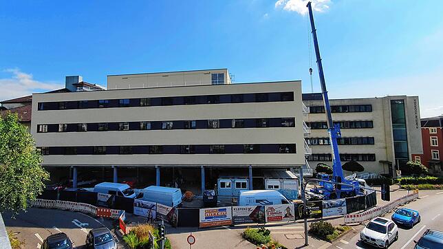 Wenn die einrichtungsbezogenen Impflicht für das Klinikum-Personal im März kommt, rechnet Geschäftsführer Schlaudt mit einer Abwanderung ...