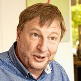 Jürgen Ruff, Fraktionsvorsitzender der SPD: „Gerhard Schröder ist der Lobbyist eines Unternehmens und ein Freund Putins. Aber mir ...