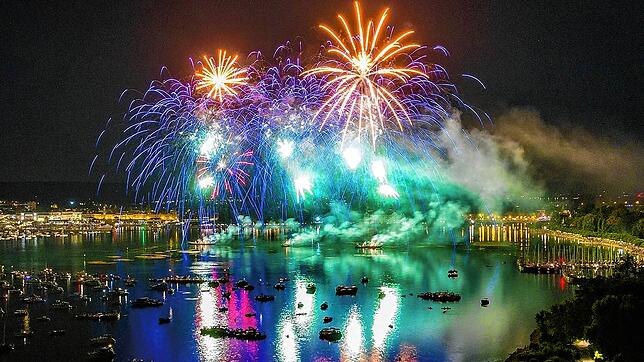 (Archivbild) Eindrucksvoll war das Feuerwerk beim Seenachtfest 2022 im Konstanzer Trichter. Trotzdem löste die Veranstaltung ...