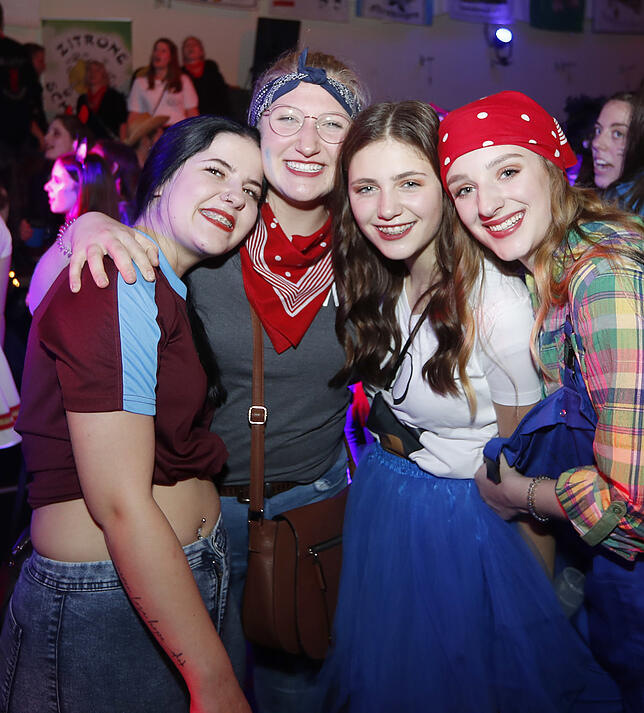 Bild 35: Bilder von der Party nach dem Nachtumzug in Pfohren