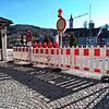 Zu den vielen Maßnahmen, die in Laufenburg wegen der Corona-Pandemie ergriffen wurden, gehört auch die Sperrung der Laufenbrücke.