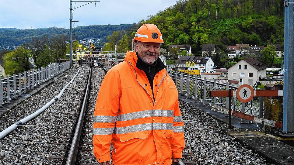 Der Projektleiter der Brückensanierung: Jakob Riediker ist Fachmann für die Eisenbahn-Bauwerke bei der SBB und auch verantwortlich für ...