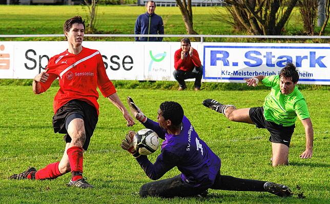 Bild 3: Schnappschüsse aus der Bezirksliga-Saison 2012/2013