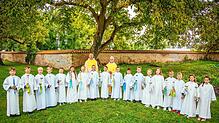 Im Bild von links: Maximilian von Hänisch, Diego Langenhan, Severin Kalning, Noan Steppeler, Tom Keul, Elena Berghof, Kim Drissler, ...