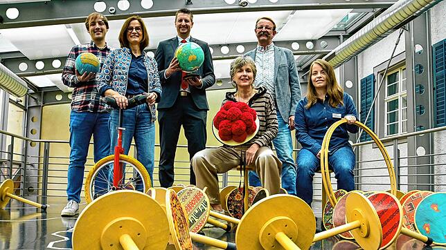 Alles was rund ist, steht beim Museumsfest am Sonntag, 3. November im Franziskanermuseum im Mittelpunkt (von links): Lukas Löffler ...