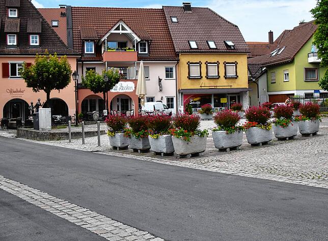 Auf dem Gustav-Hammer-Platz findet zwei Mal wöchentlich ein Markt statt.