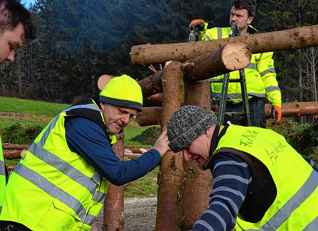 Bild 15: So war der Funken 2020: Funkenbrennen macht Spaß, aber fast noch mehr Arbeit