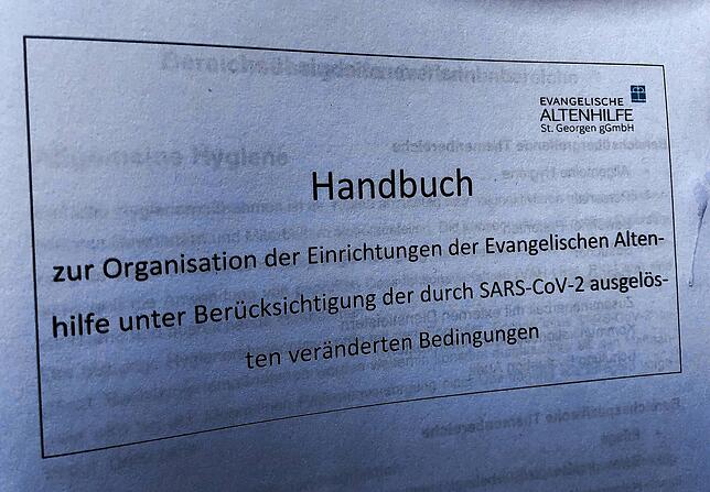 29 Seiten umfasst das Handbuch. Es soll den Alltag in der Evangelischen Altenhilfe erleichtern.