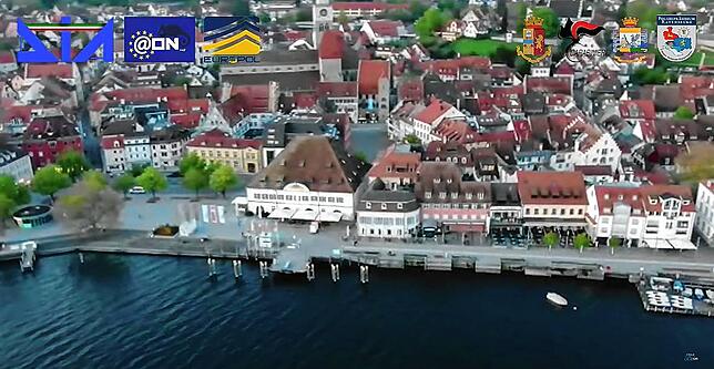 Bei der Pressekonferenz der Turiner Staatsanwaltschaft wurde auch ein Luftbild von Überlingen gezeigt, wo einer der Schwerpunkte der ...