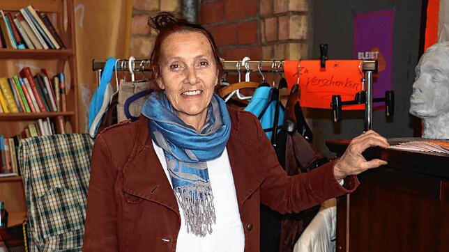 Waltraud Rasch führt beim Stück „Biedermann und die Brandstifter“ Regie und hat die künstlerische Gesamtleitung: Das Stück überzeuge ...