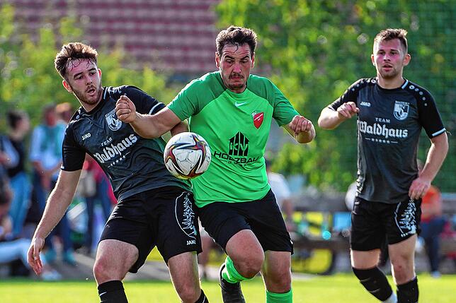Bild 17: SV Waldhaus gewinnt gegen den SV Unteralpfen mit 4:0 &ndash; und wir haben Bilder!