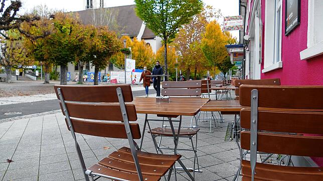 In dieser Woche dürfen Restaurants, wie hier das &bdquo;Arber 1456&ldquo;, noch öffnen, ab Montag ist damit für vier Wochen Schluss.