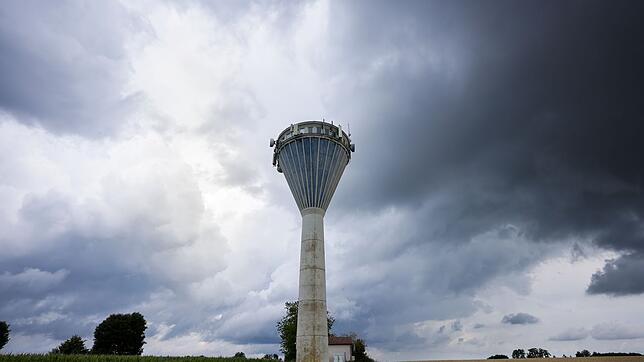 Am Donnerstag sind Gewitter mit Starkregen möglich. (Archivbild)