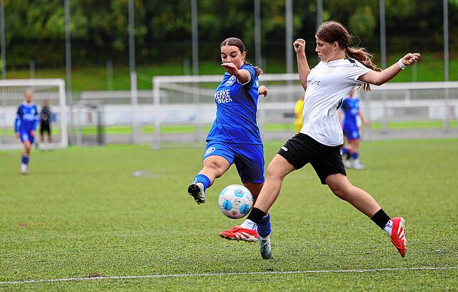 Bild 12: Unsere große Bildergalerie vom Oberliga-Spiel der B-Mädchen des Hegauer FV gegen den FV Deuchelried