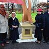Heinrich XIII. Prinz Reuß (links) mit seiner Mutter Woizlawa-Feodora Prinzessin Reuß 2018 kurz vor deren Tod. Das Bild zeigt sie in Gera ...