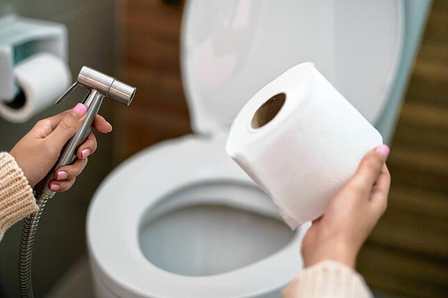 Popo-Dusche oder Toilettenpapier – das ist hier die Frage, aber nicht in Katar.
