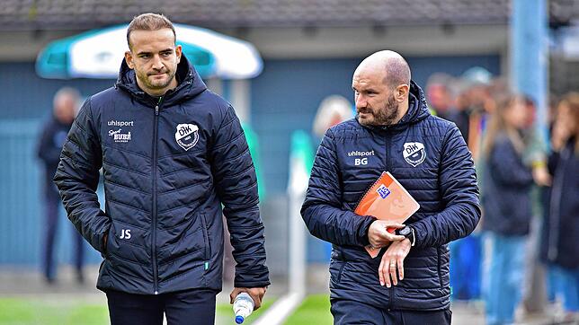 Nach dreieinhalb Jahren endet die Zeit für Benjamin Gallmann (rechts) als Cheftrainer der DJK Donaueschingen. Co-Trainer Jonas Schwer ...
