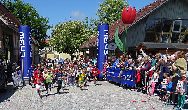 In Heiligenberg machen auch Kinder und Jugendliche begeistert mit. Die Nachwuchsathleten waren mit Feuereifer bei der Sache.
