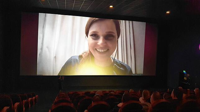 Maria Brendle wurde ins Cineplex Singen live aus Los Angeles zugeschaltet. Im Publikum saßen viele Menschen aus ihrer Heimat ...