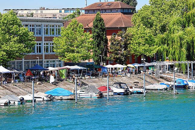 Bild 31: Der Flohmarkt geht in den Endspurt: Konstanz und Kreuzlingen sind voll mit begeisterten Besuchern
