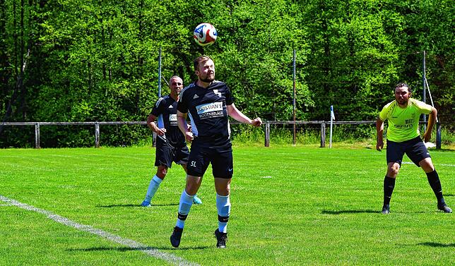 Bild 12: SV Eschbach siegt 3:0 bei Spitzenreiter SG FC Wehr/Brennet II – und wir haben Fotos!