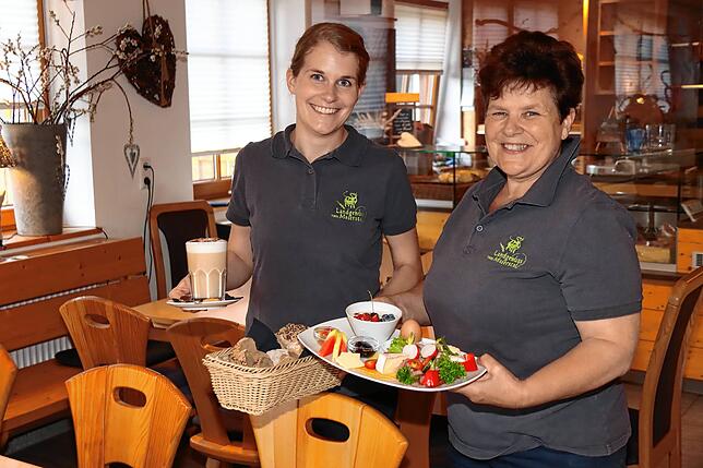 Das Hofcafe mit Vesperstube „Landgenuss im Maierstal“ in St. Georgen-Oberkirnach lädt zum Entschleunigen und Genießen. Besonders gerne ...