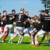 Jubel: Der späte 1:1-Ausgleich durch den eingewechselten Jonas Gläsemann hält den Titelkampf offen. Er ließ den SV 08 Laufenburg ...