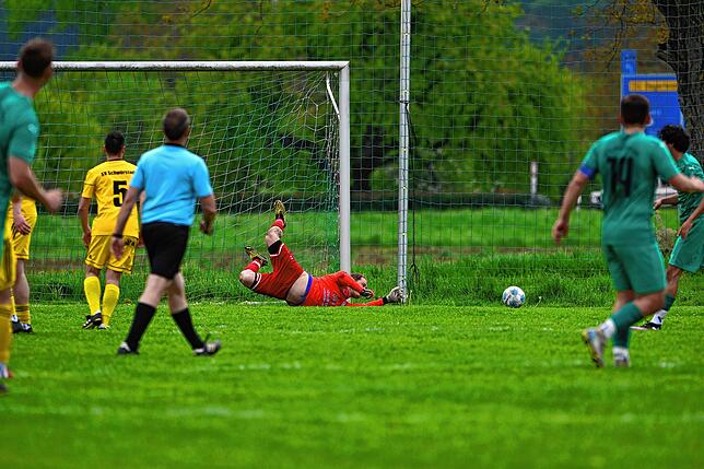 Bild 34: SV Schwörstadt unterliegt mit 1:5 bei der SG Nollingen/Degerfelden – und wir haben Fotos!