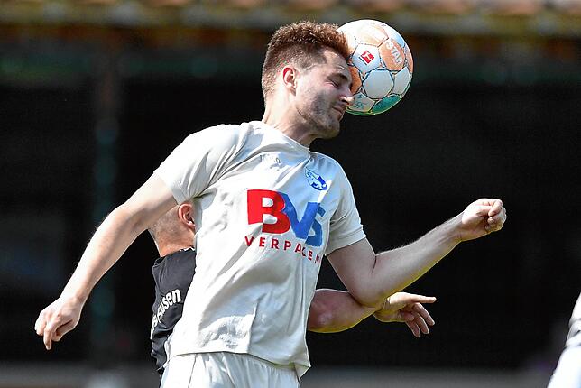 Bild 31: FC Erzingen verliert mit 2:4 bei Spitzenreiter VfR Hausen &ndash; und wir haben Bilder!