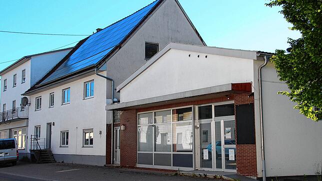 Die Gemeinde Wald hat das Anwesen Hohenzollernstraße 34 gekauft. Der Wohnbereich soll als Gemeinschaftsunterkunft für Asylbewerber, ...