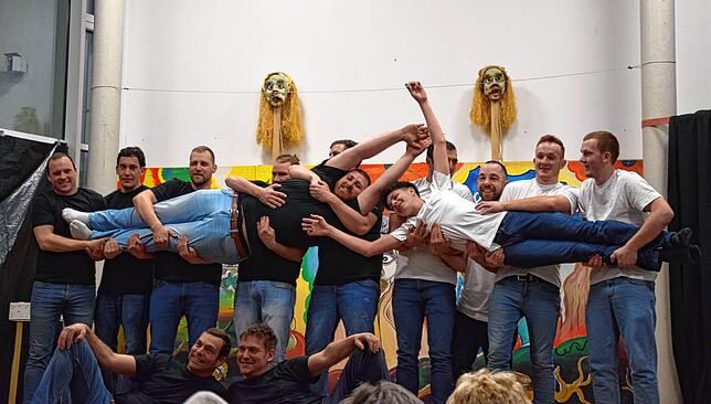 Bild 6: Bildergalerie: Narrenclub Stampfi Geischt sorgt für Stimmung in Nöggenschwiel