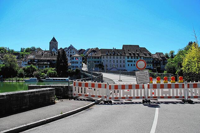 7. Mai: Der kleine Grenzverkehr war auch am Zollübergang von Hohentengen ins schweizerische Kaiserstuhl nicht möglich.