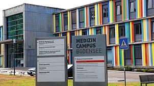 Das Medizinische Versorgungszentrum, kurz MVZ, ist am Klinikum Friedrichshafen angesiedelt.