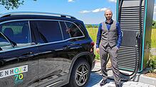Den EQB von Mercedes kann man aktuell wieder bekommen, wie Manuel Disch, Kestenholz-Center-Leiter in Bad Säckingen informiert. Er steht ...