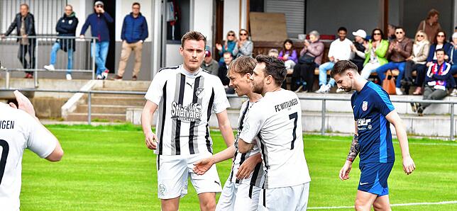 Bild 12: FC Wittlingen setzt sich mit 3:1 gegen VfB Waldshut durch – und wir haben Fotos!