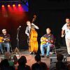 Das Simon-Ort-Trio spielt mit Wattie Rosenberg im kleinen Zelt.