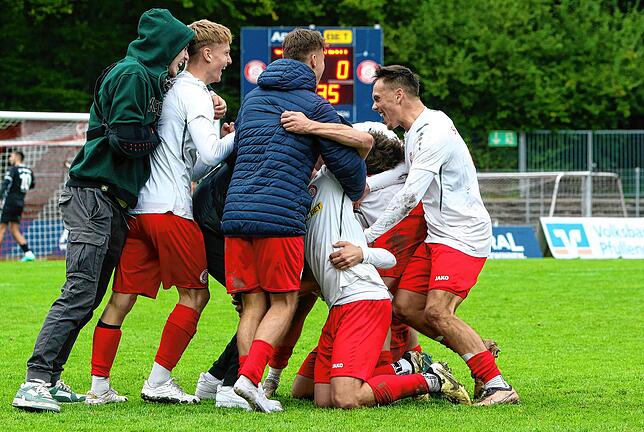 Bild 4: Der SC Pfullendorf besiegt FC Teningen mit 2:0! Wir haben die besten Bilder!