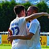 Geschenke unter Stürmern beim FC Erzingen: Bruno Golic (links) ermöglichte seinem Offensivpartner Shaban Limani mit einem ...