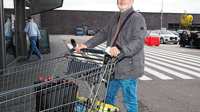 André Peyer aus Obermumpf beim Einkauf in Bad Säckingen.