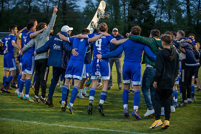 Bild 1: SV BW Murg gewinnt Spitzenspiel gegen FC 08 Bad Säckingen mit 2:1 &ndash; und wir haben Bilder!