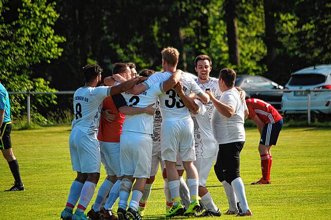 Bild 16: FC Tiengen 08 II holt den Titel durch ein 4:0 bei der SG Bettmaringen/Mauchen &ndash; wir haben Bilder!