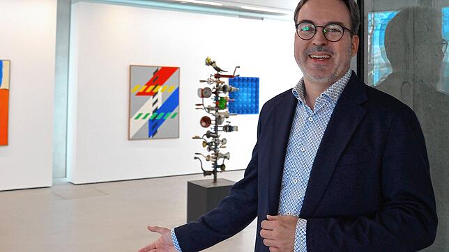 Er vermittelt auch Neueinsteigern gerne einen Zugang zu moderner Kunst: Im Rahmen von „Der SÜDKURIER öffnet Türen“ lädt der Galerist ...