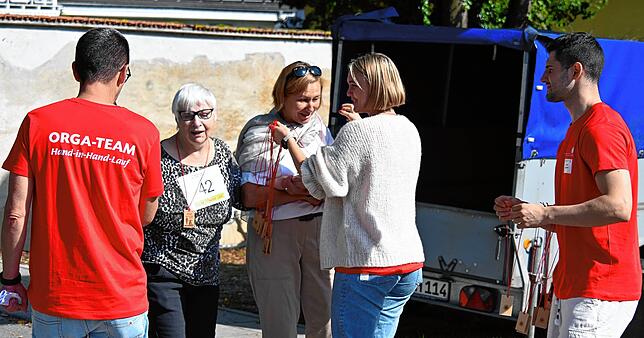 Bild 40: Die schönsten Momente des Hand-in-Hand-Laufs in Gurtweil