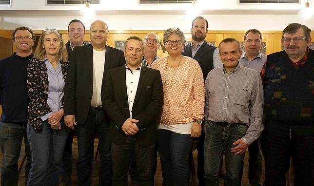 Die Kandidaten der Freien Wähler für den Kreistag: Für den Wahlbezirk 1 (Lauchringen, Waldshut-Tiengen, Weilheim und Dogern) stellen ...