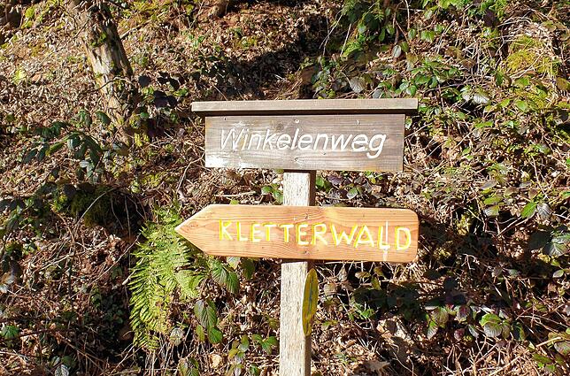 Der Weg zum Kletterwald.