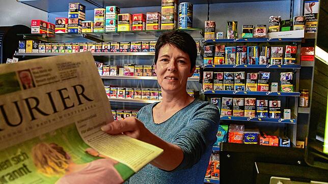 Auch den SÜDKURIER gibt es hier: Iris Schwer hat sich mit der Übernahme des Schreib- und Tabakwarengeschäfts Zipelius in St. Georgen ...