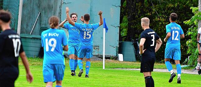 Bild 9: SV Buch setzt sich mit 6:1 gegen die SG FC Wehr/Brennet durch &ndash; und wir haben Bilder!